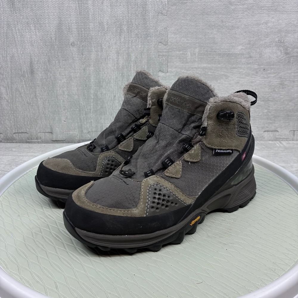 New Balance PrimaLoft Hiking Boots Women's‎ Size 8B Vibram WO1000BB